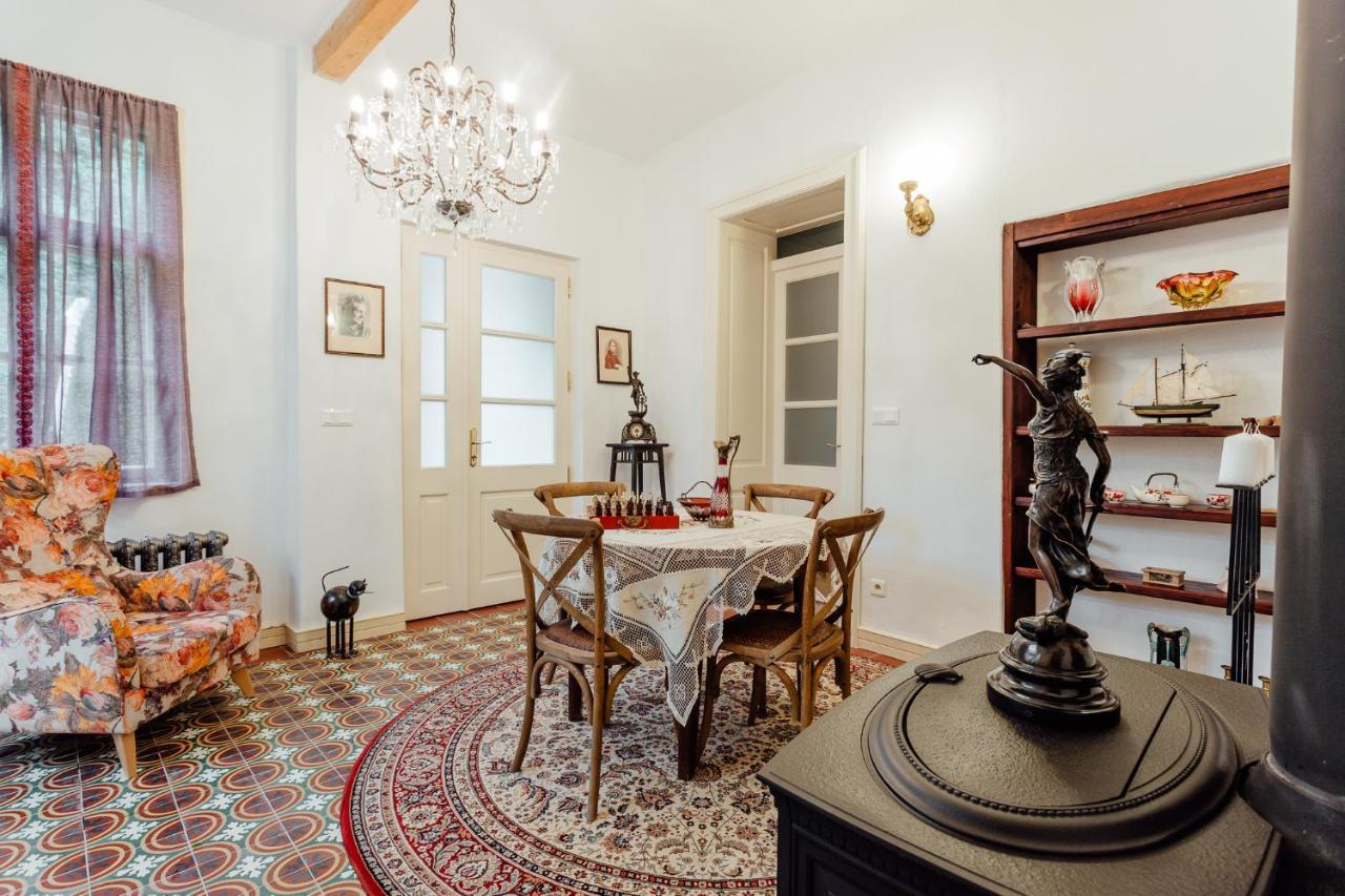 Vila Stiavnica บันสกา ชีอาว์นีซา ภายนอก รูปภาพ