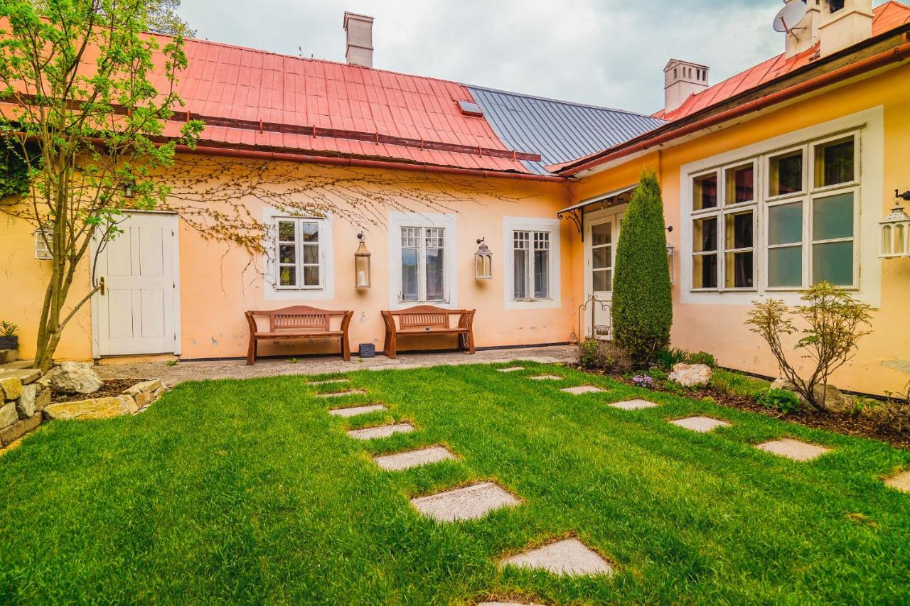 Vila Stiavnica บันสกา ชีอาว์นีซา ภายนอก รูปภาพ